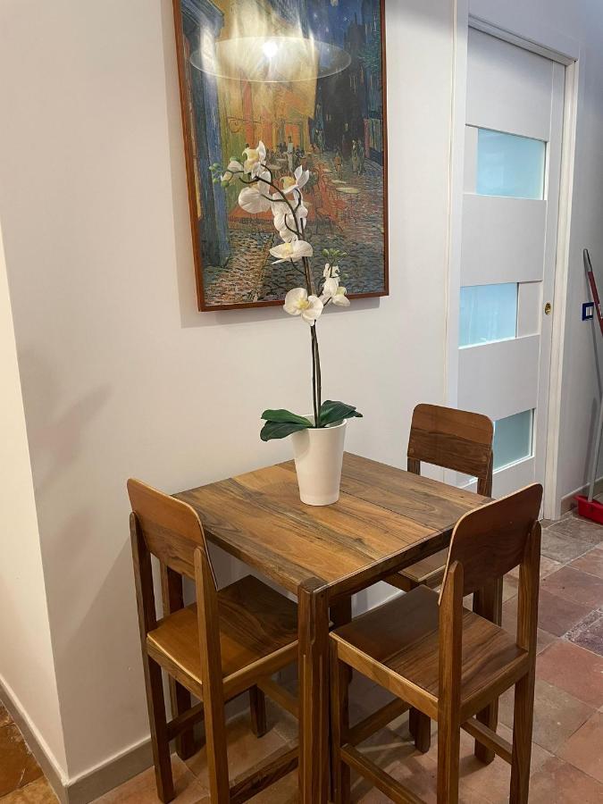 La Dimora Del Santo Lejlighed Napoli Eksteriør billede